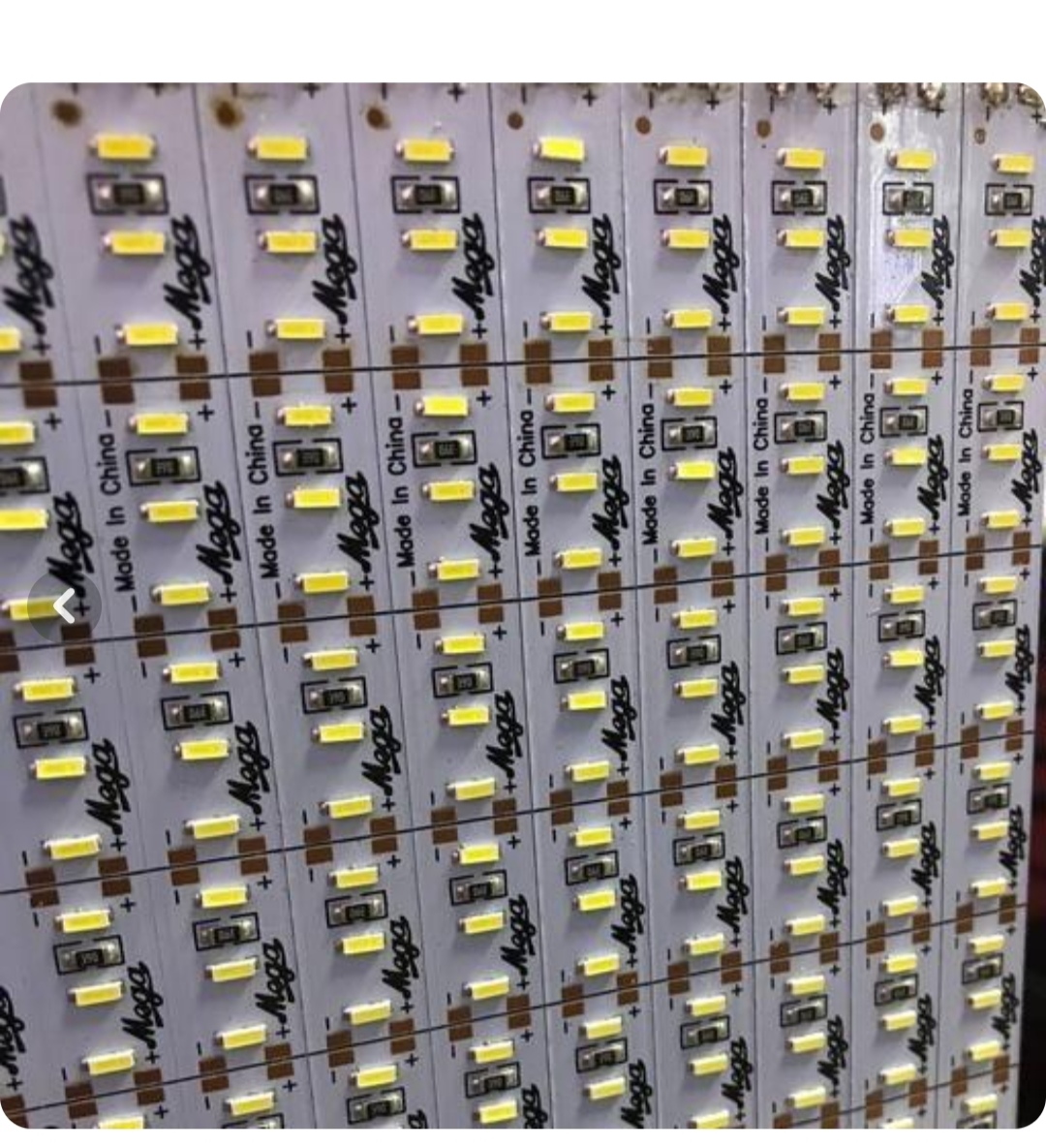 ریسه خطی برند مگا ۱متری بسته ۱۰تایی ۱۲ ولت ۲۸۳۵